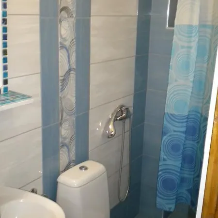 Aris House *