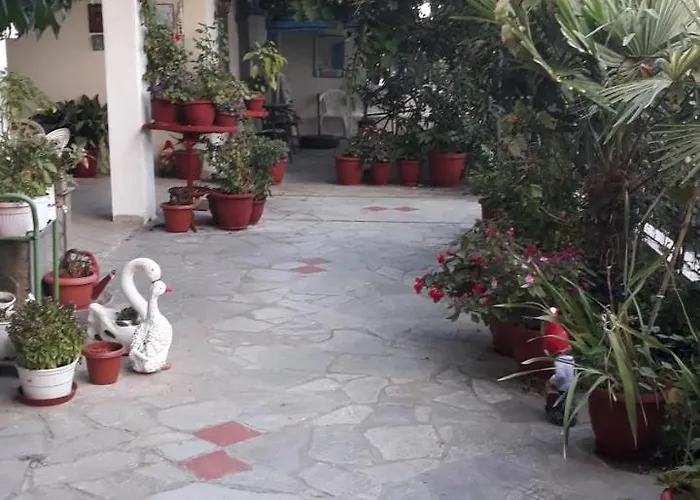 Aris House Apartment *