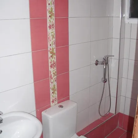 Lägenhet Aris House