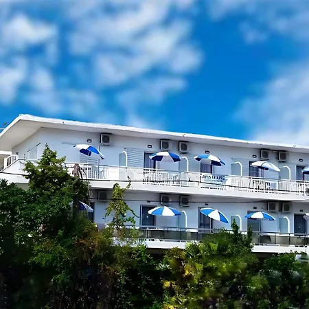 Aris House Παραλία