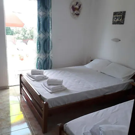 Aris House *